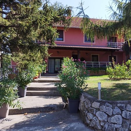 Studio 2 Golubac Luaran gambar