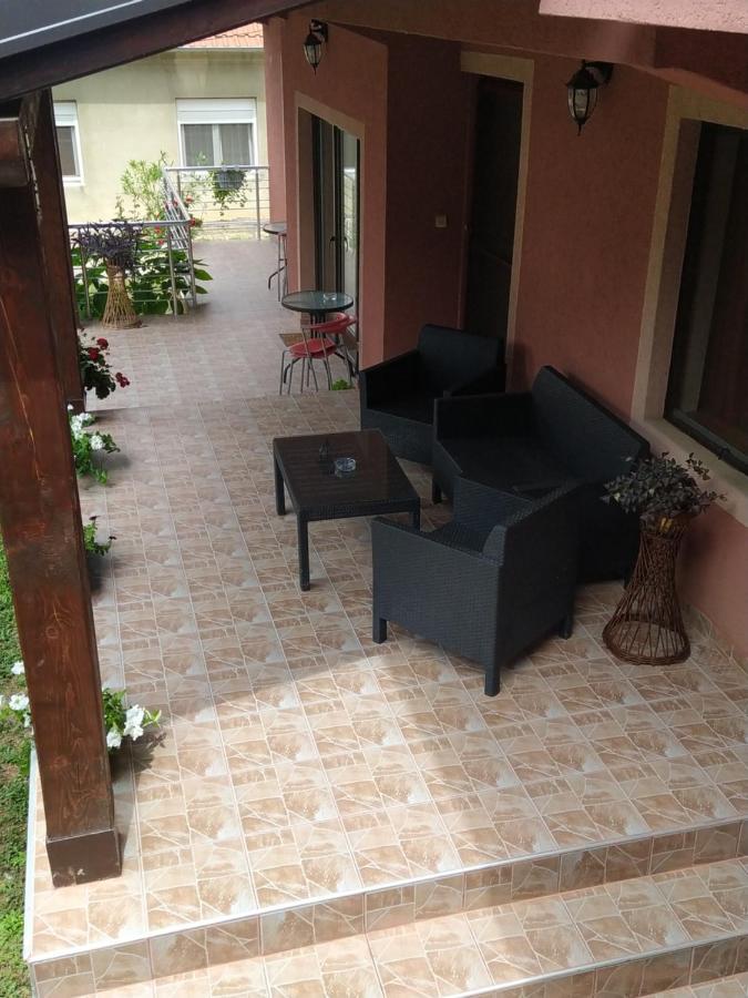 Studio 2 Golubac Luaran gambar